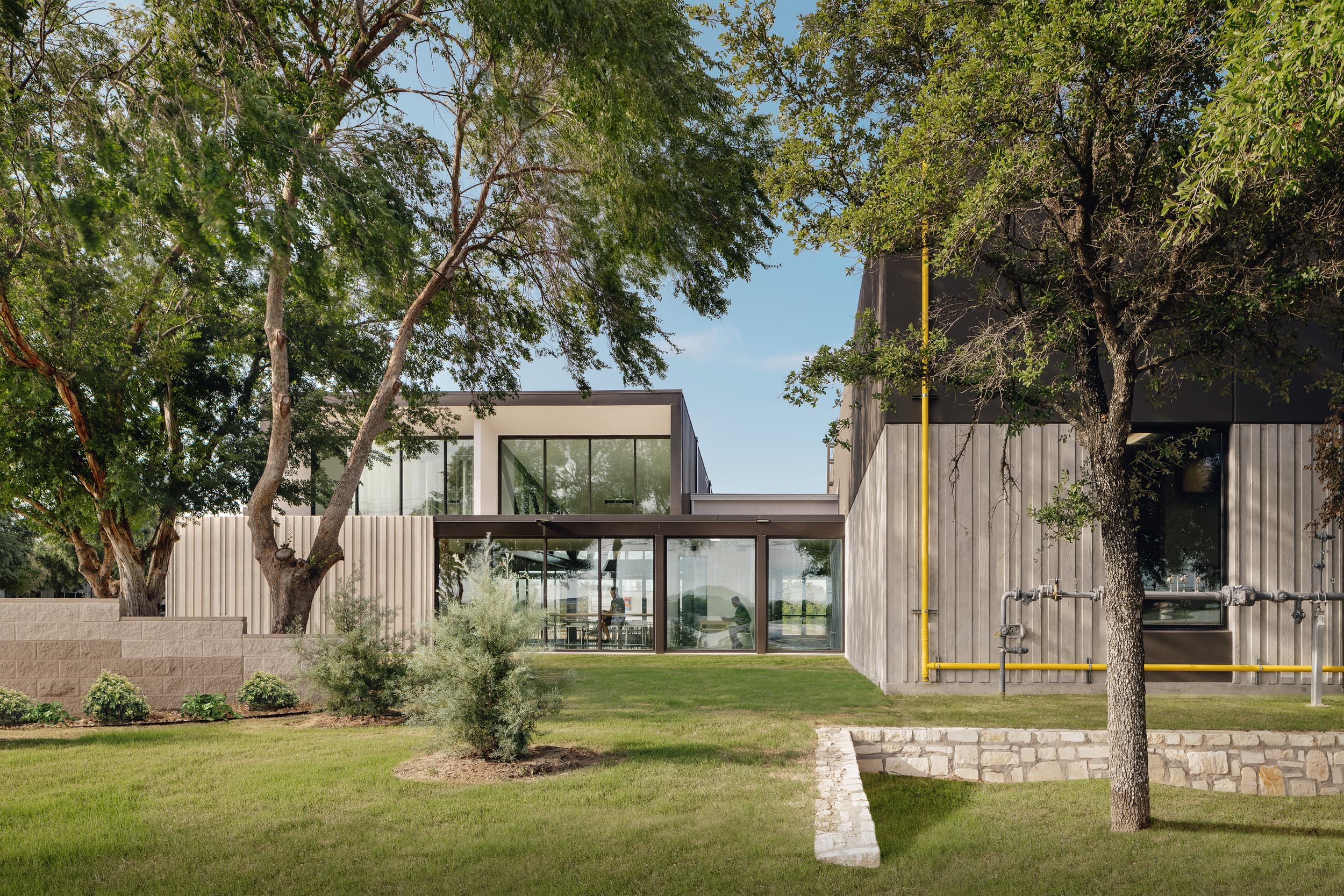 Ghostline Kitchens - Side Lawn; A Parallel Architecture