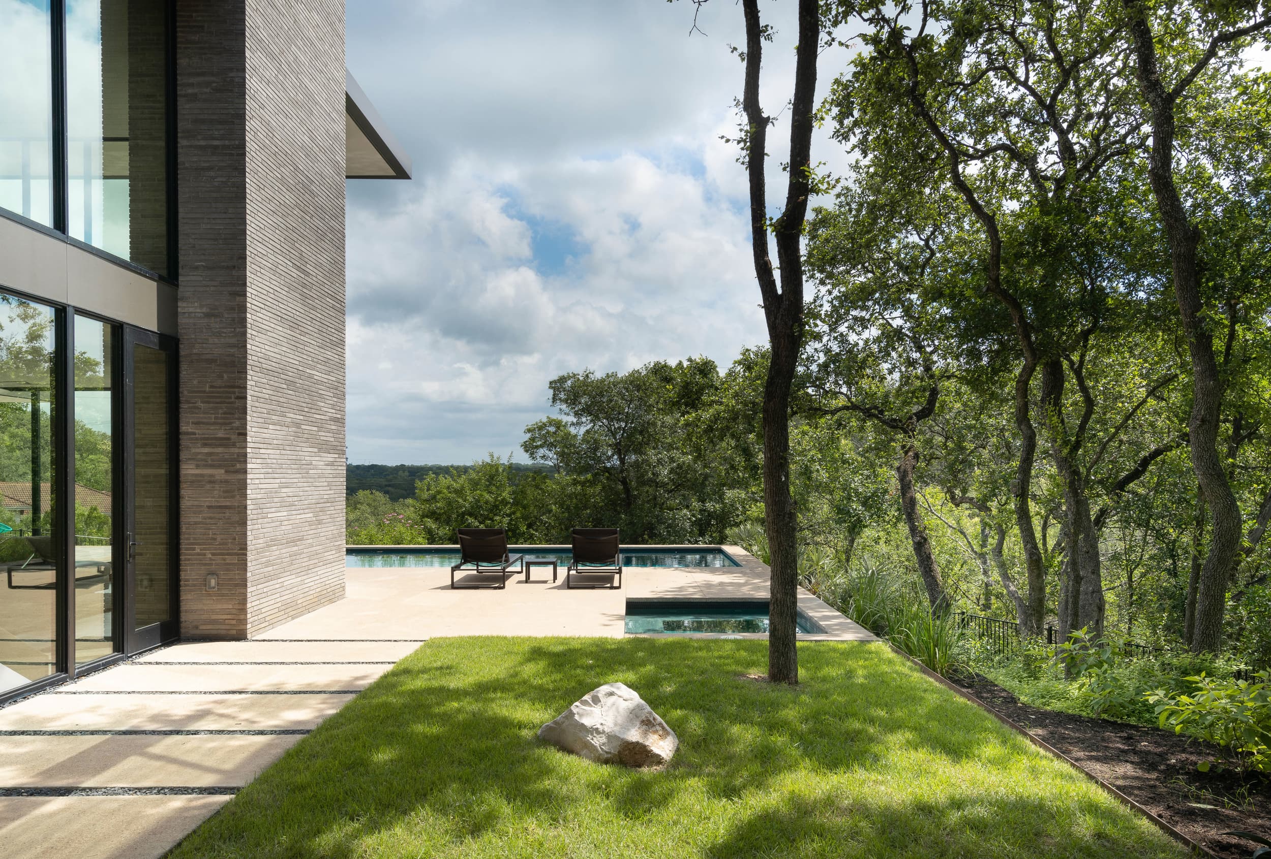 Inwood Residence - Backyard; A Parallel Architecture