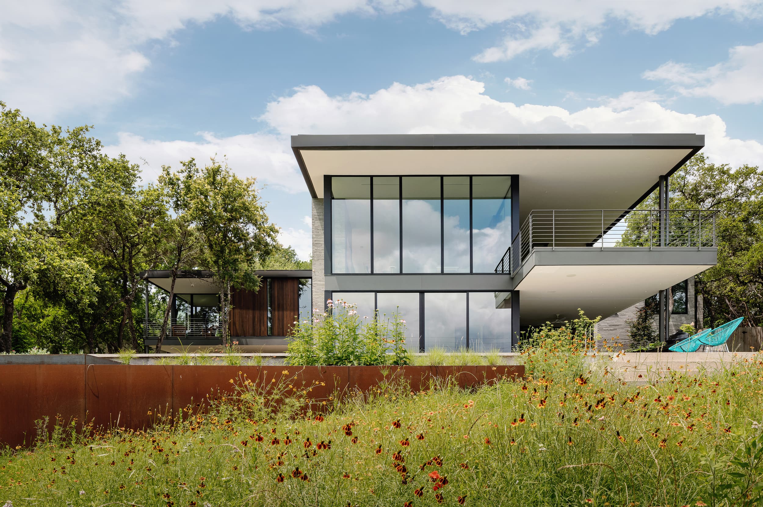 Inwood Residence - Backyard; A Parallel Architecture