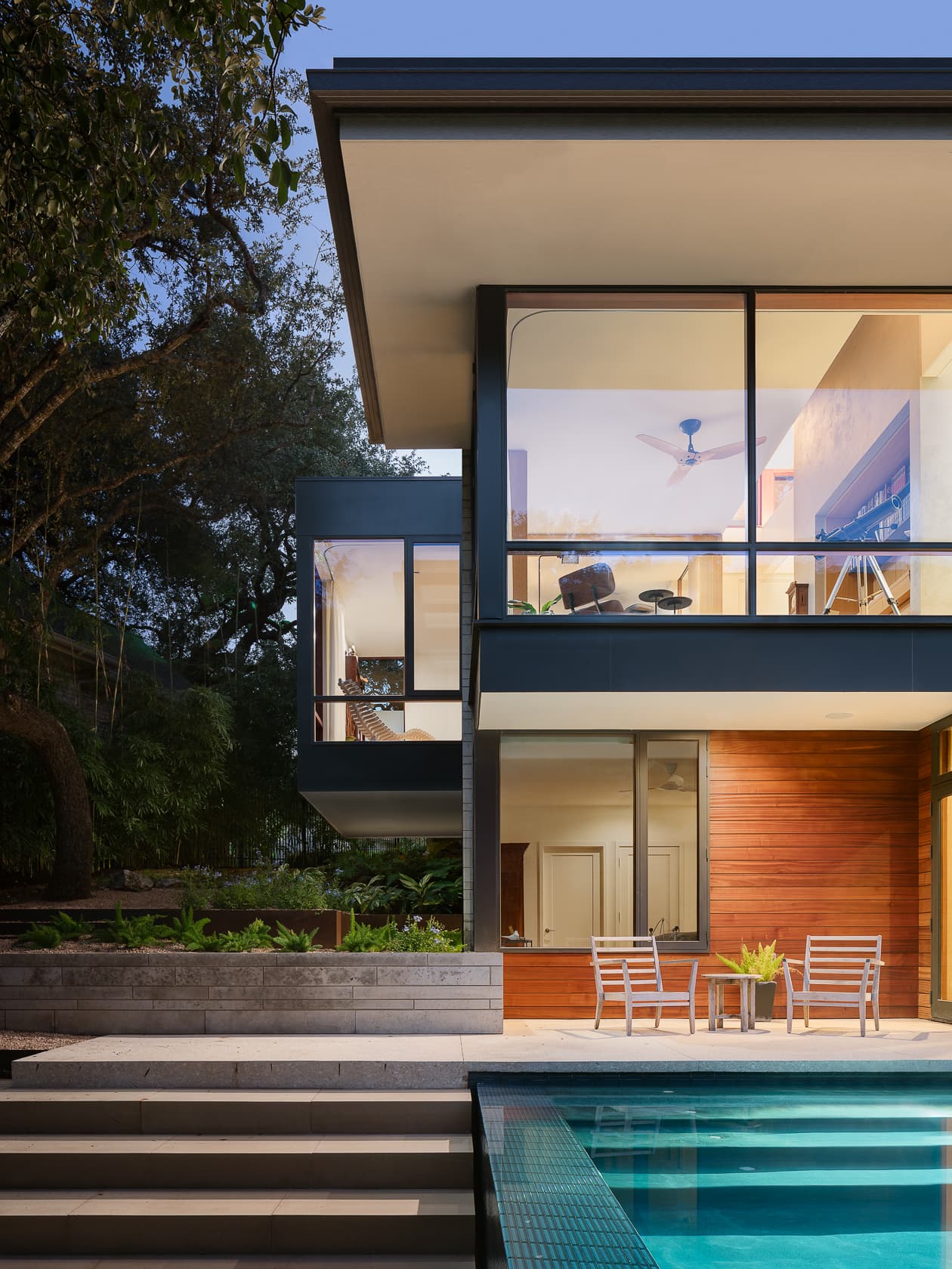Radial House - Pool; A Parallel Architecture