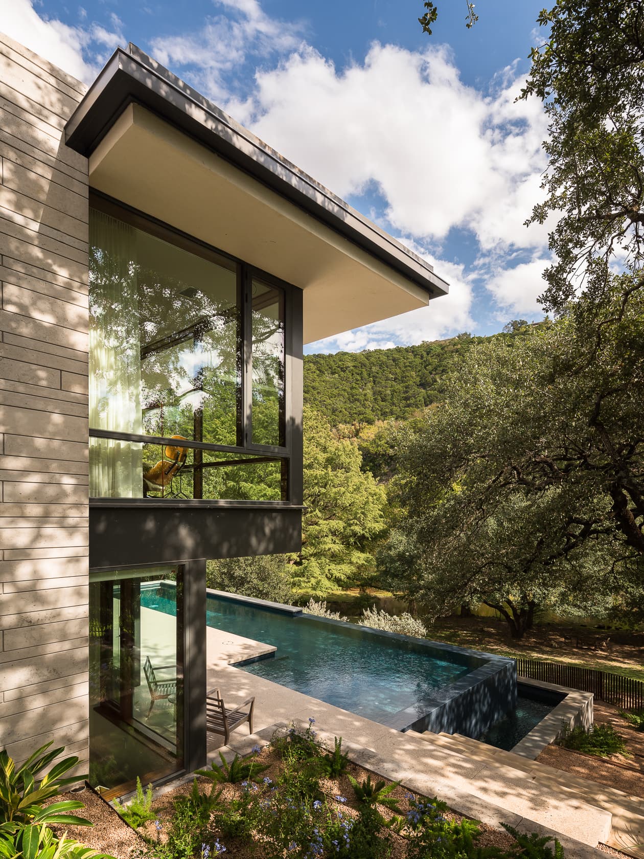 Radial House - Backyard; A Parallel Architecture