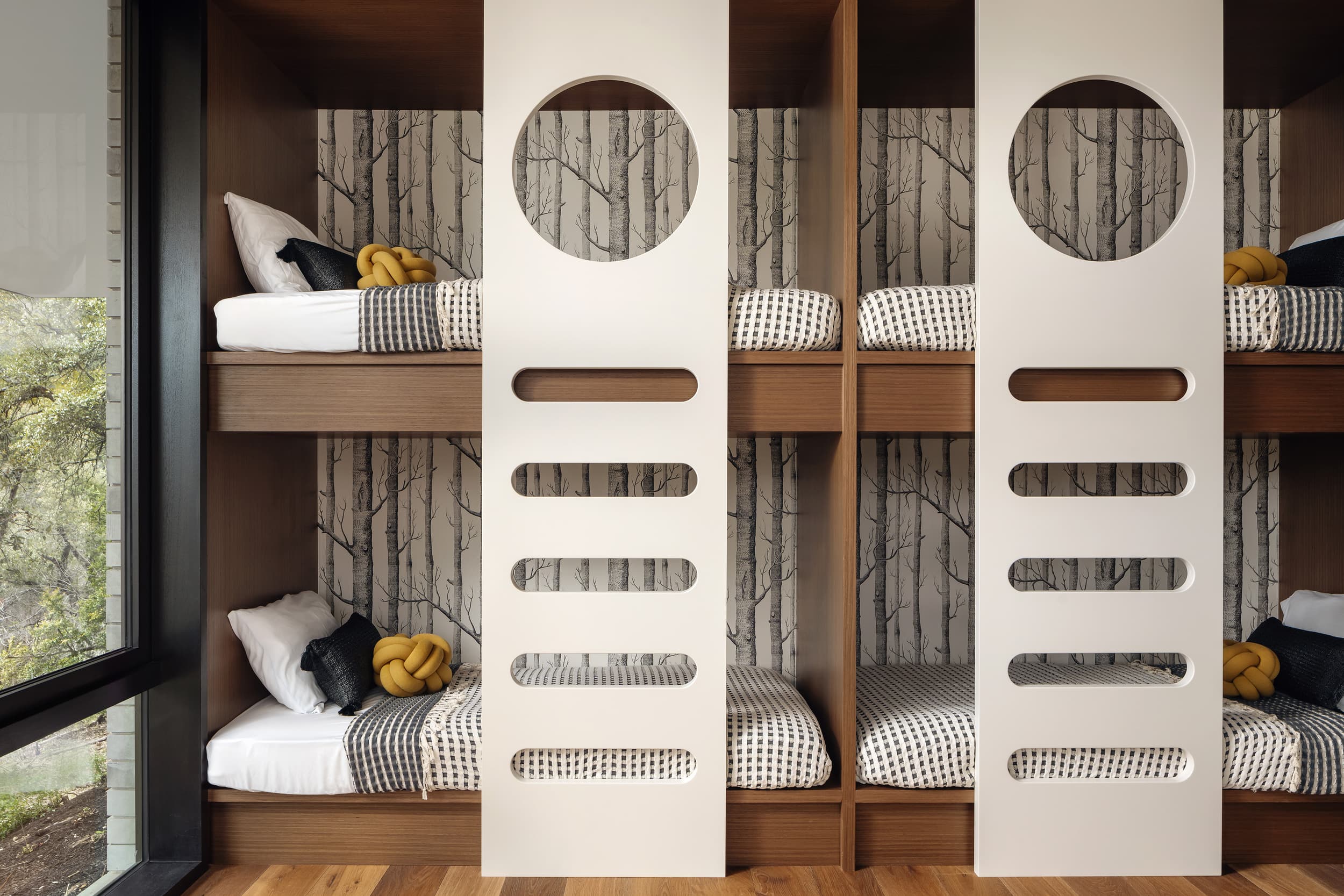 Terrace Mountain Residence - Bunkroom; A Parallel Architecture
