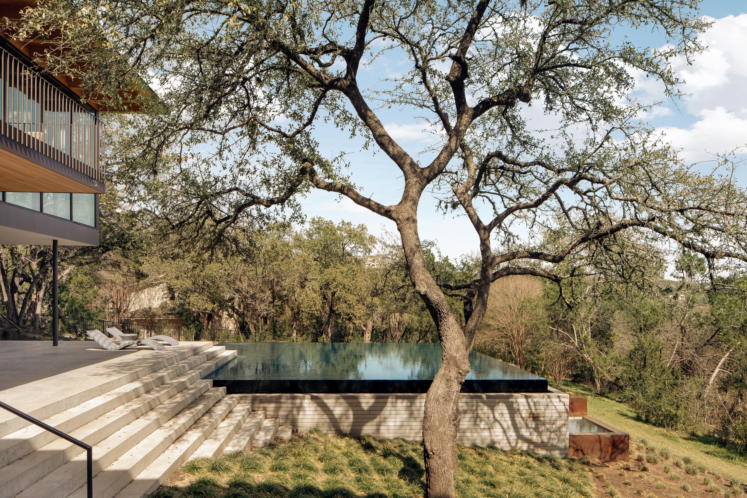 Terrace Mountain Residence - Pool; A Parallel Architecture