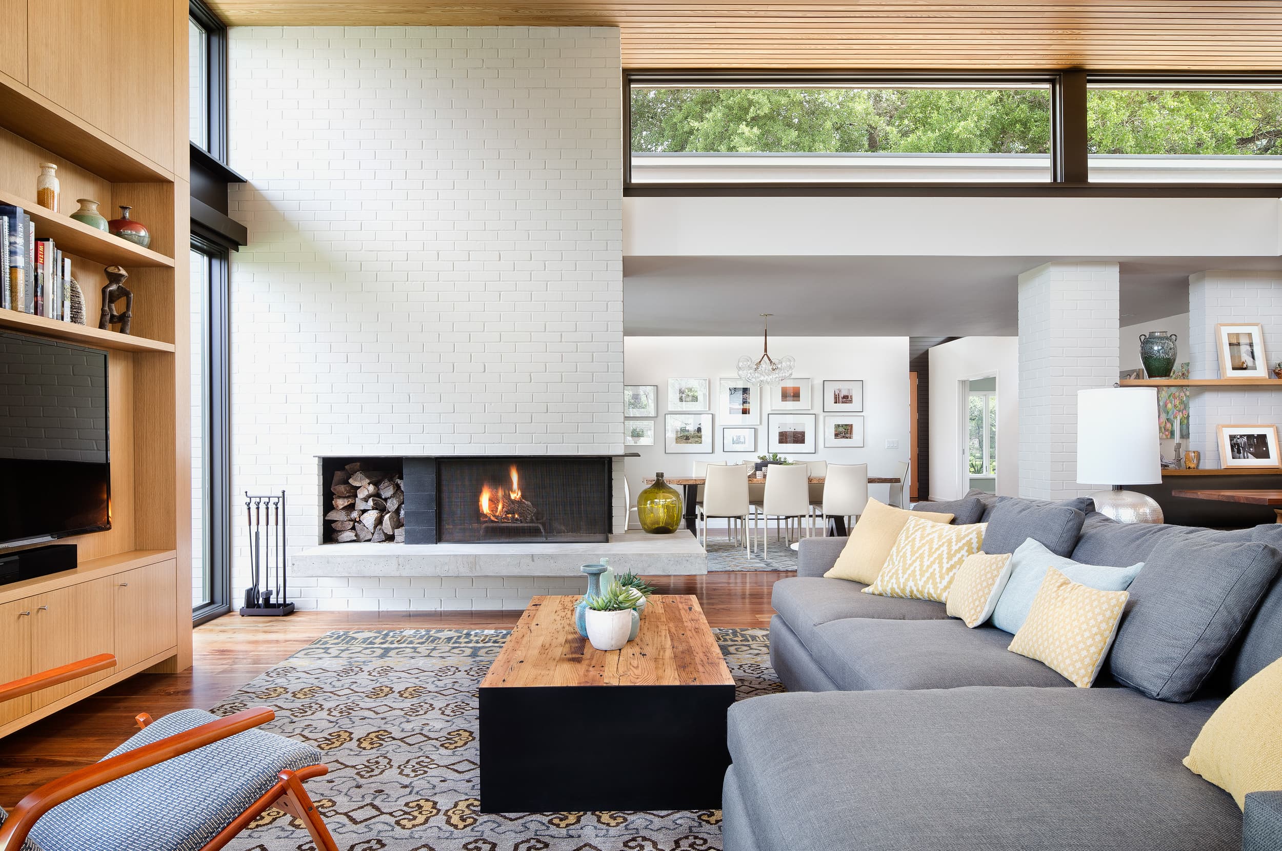 Three Courts Residence - Living Room; A Parallel Architecture
