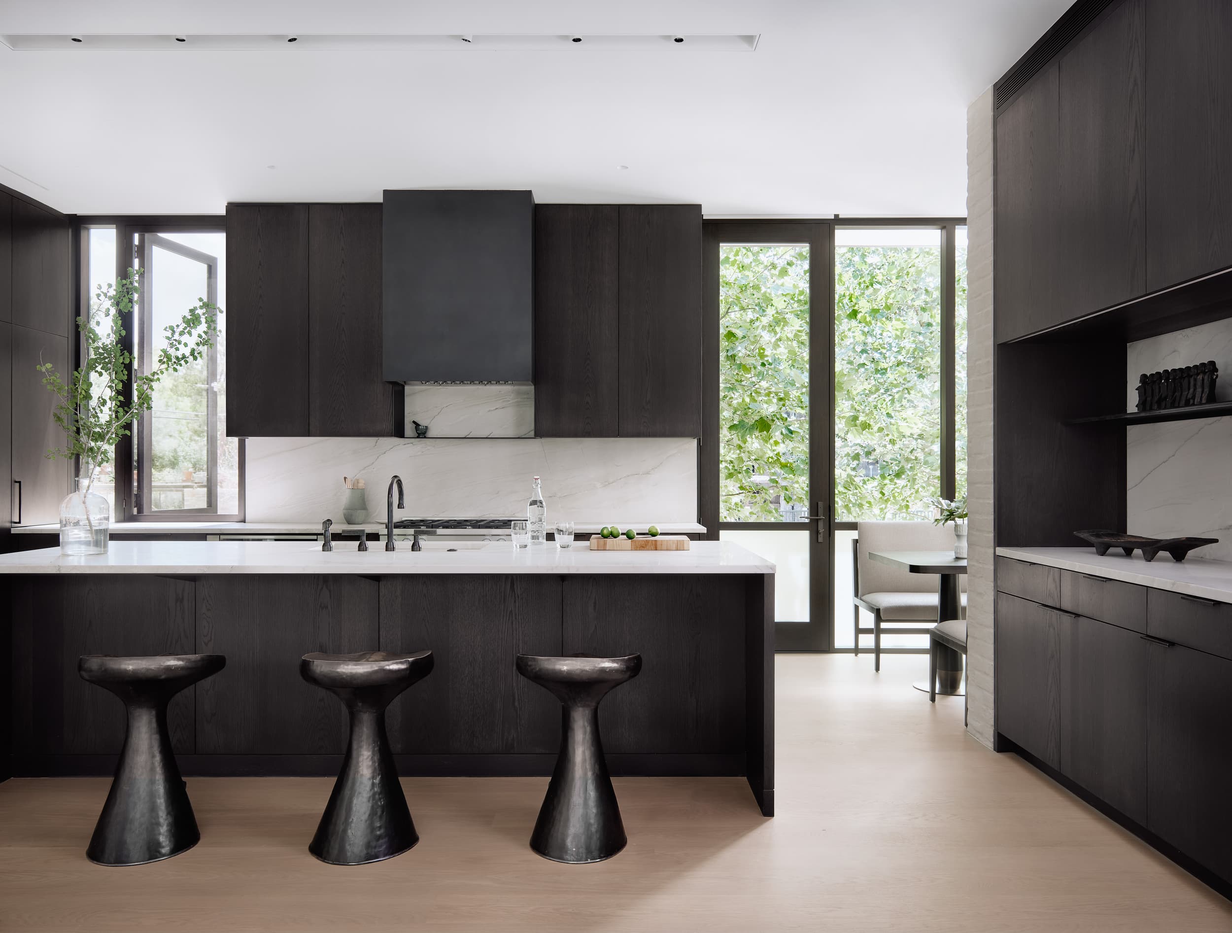 West Lynn Residence - Kitchen; A Parallel Architecture