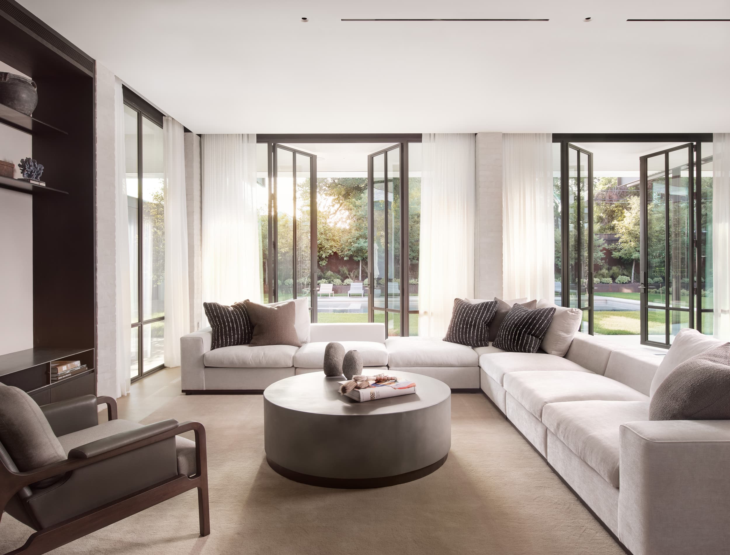 West Lynn Residence - Living Room; A Parallel Architecture