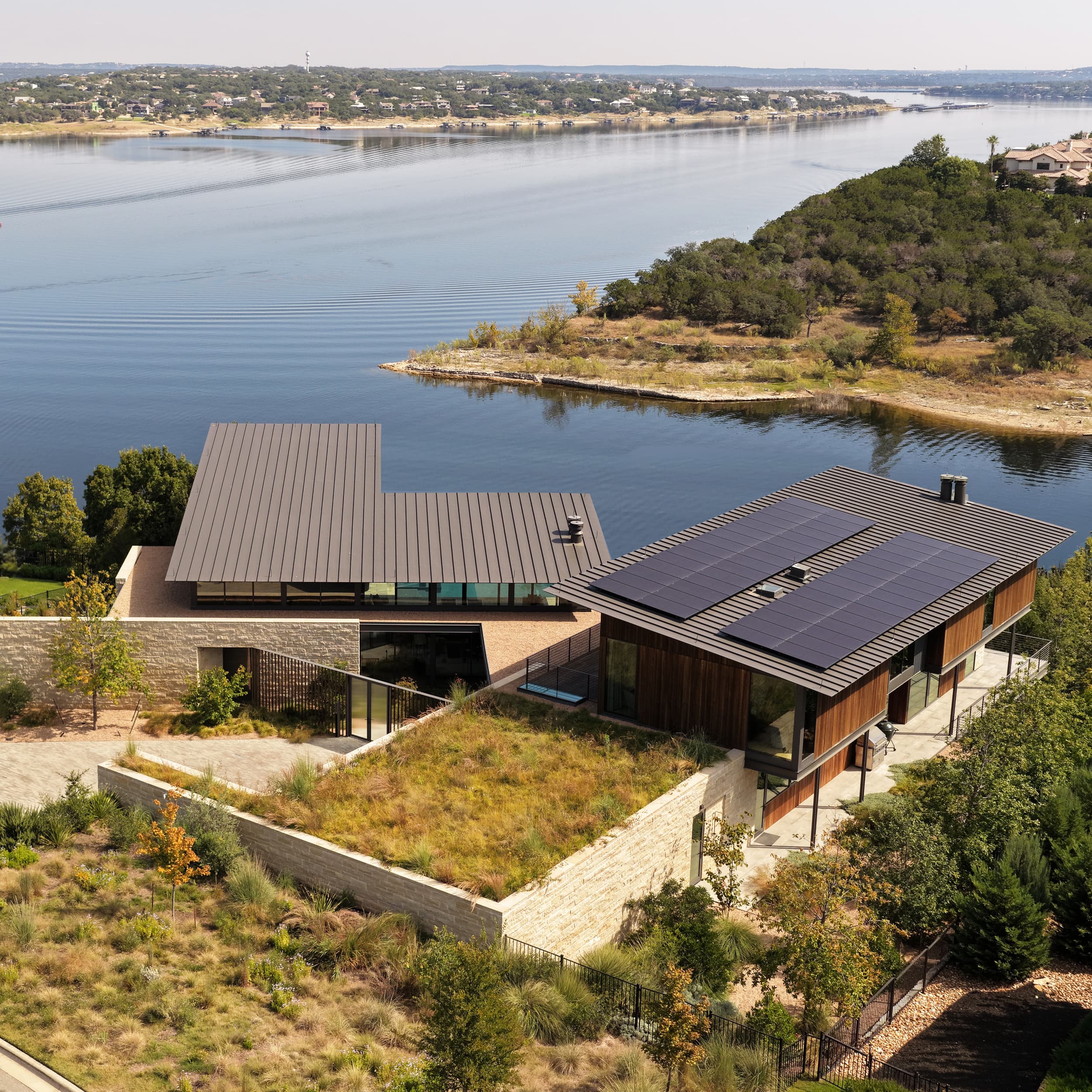 Overlook House - Lake View; A Parallel Architecture