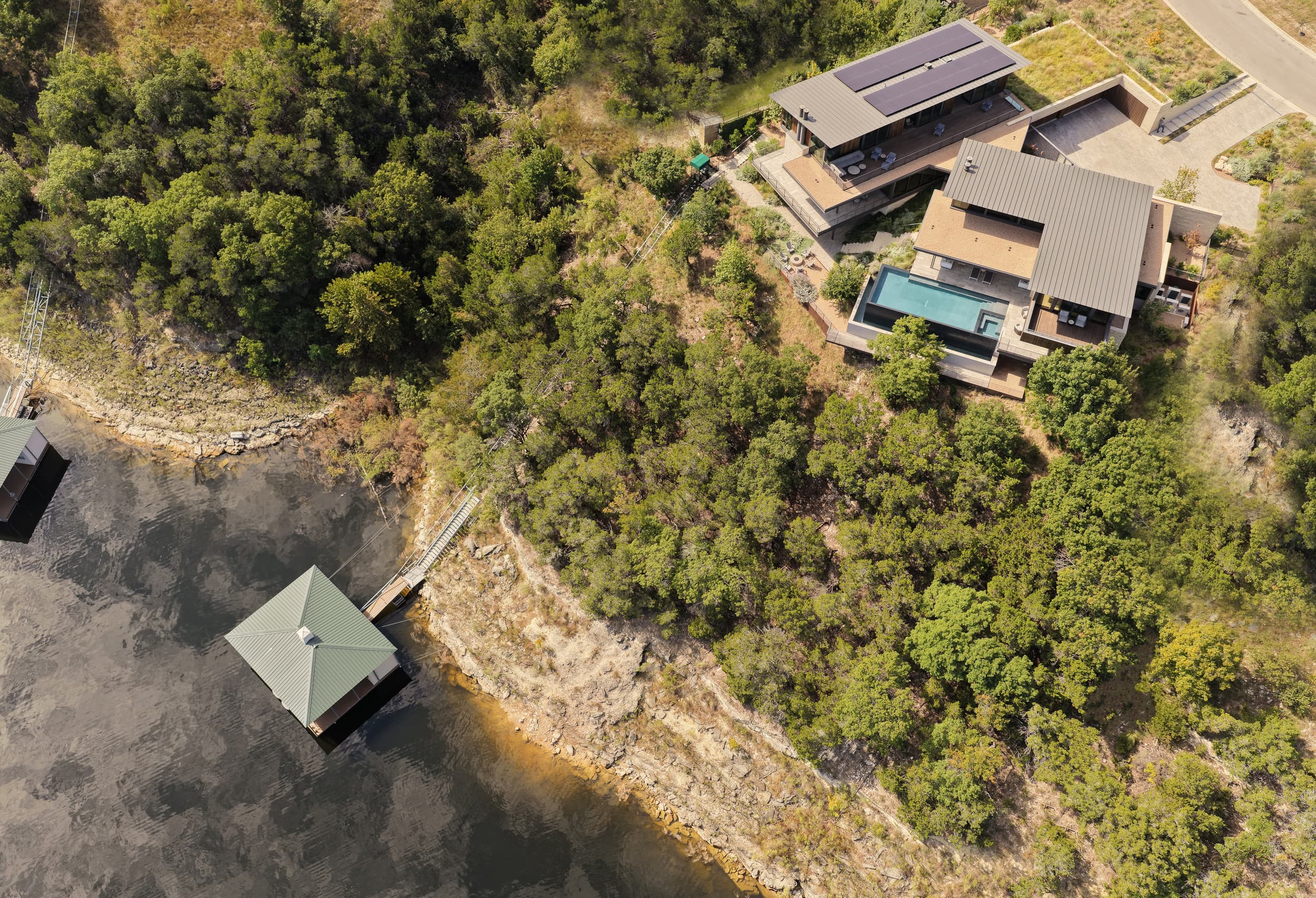 Overlook House - Ariel; A Parallel Architecture